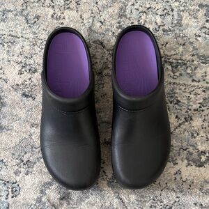 Dansko Women's Clogs